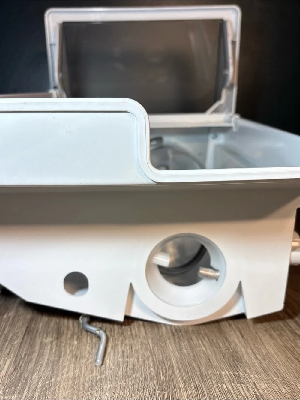 Frigidaire Refrigerator Ice Container Part # 5304525931